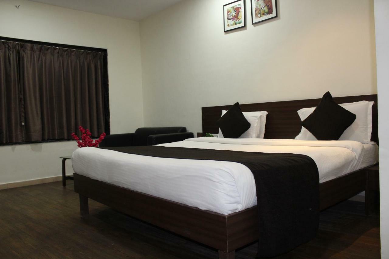 Hotel Sea Rock Villa Даман Екстер'єр фото